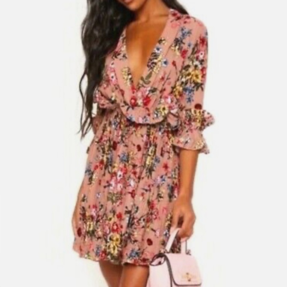 PrettyLittleThing Dark Nude Floral Frill Pleated Skater Dress Size 4 NWT